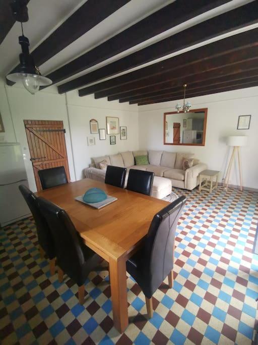 The Walnut Tree. Apartment Saint-Aulaye-Puymangou ภายนอก รูปภาพ